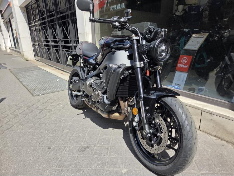 YAMAHA XSR 900
