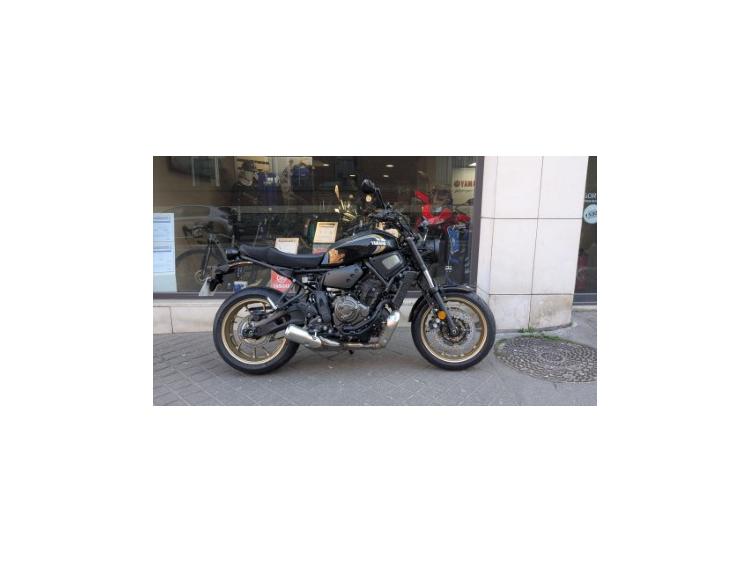 YAMAHA XSR 700